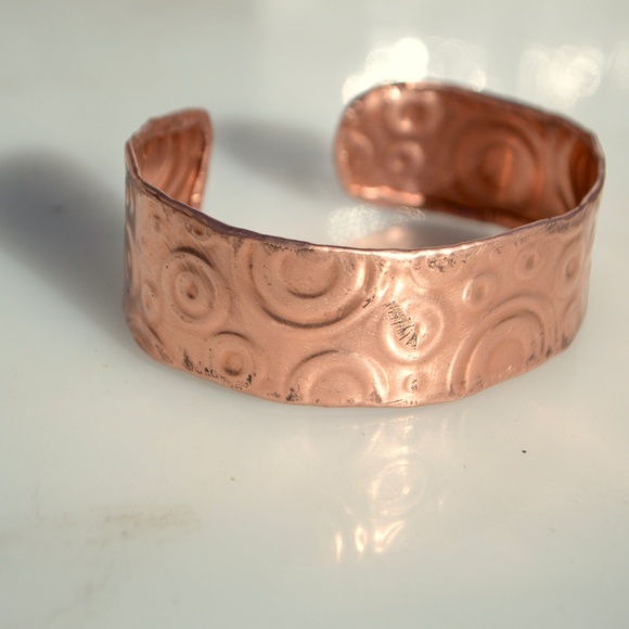 Mens Copper Embossed Cuff Bracelet Circles Rustic - Picture 7 of 8